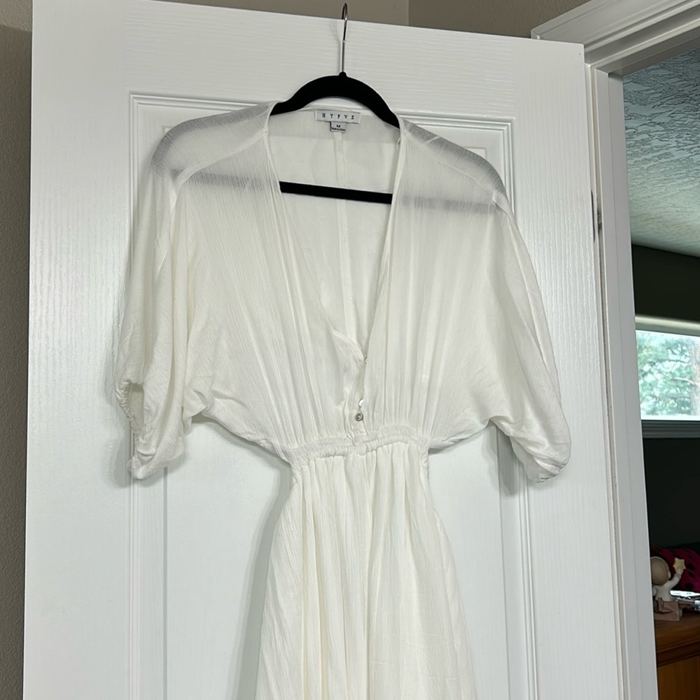 White Maxi